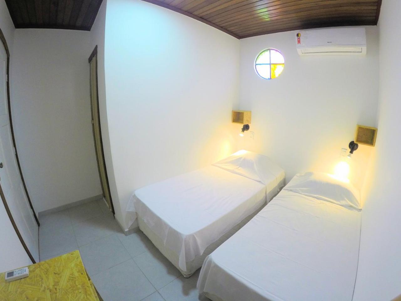 Hostel Da Milla Presidente Figueiredo Zewnętrze zdjęcie